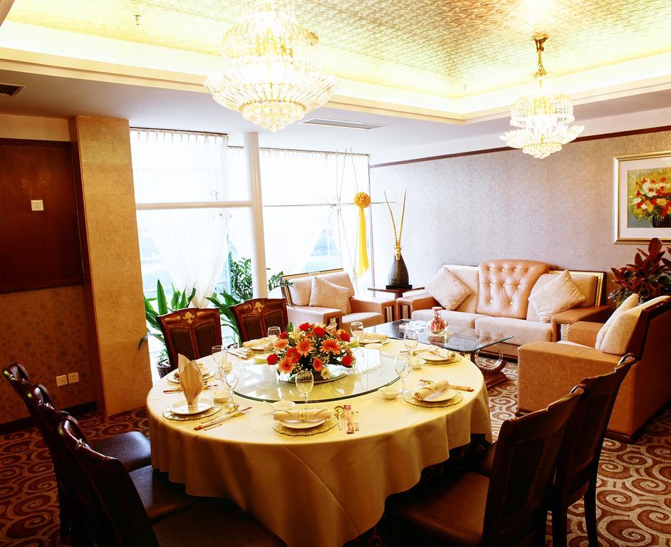 Foshan Golden City Hotel Esterno foto