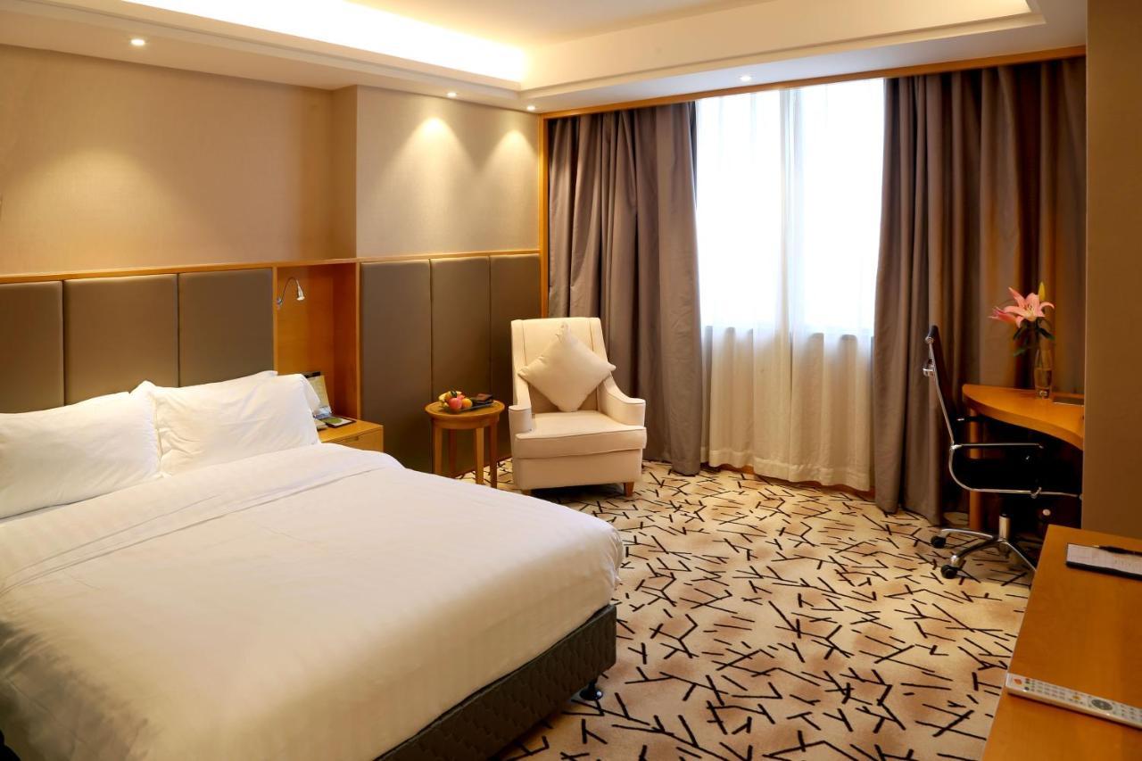 Foshan Golden City Hotel Esterno foto